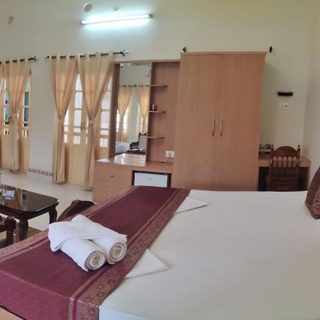 Shiva Ganges View Guest House Varanasi Bagian luar foto
