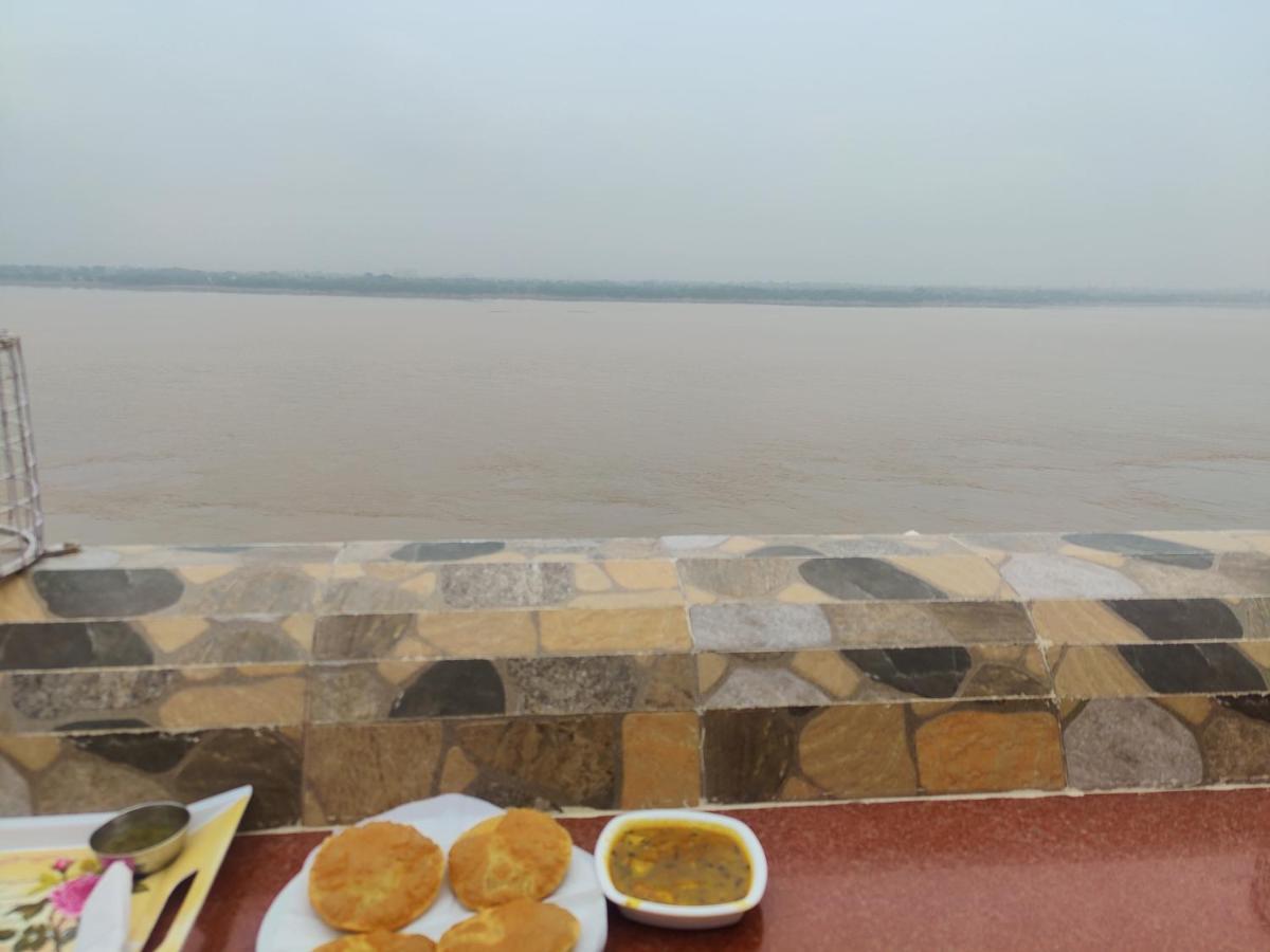 Shiva Ganges View Guest House Varanasi Bagian luar foto
