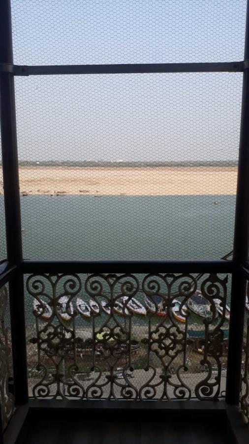 Shiva Ganges View Guest House Varanasi Bagian luar foto