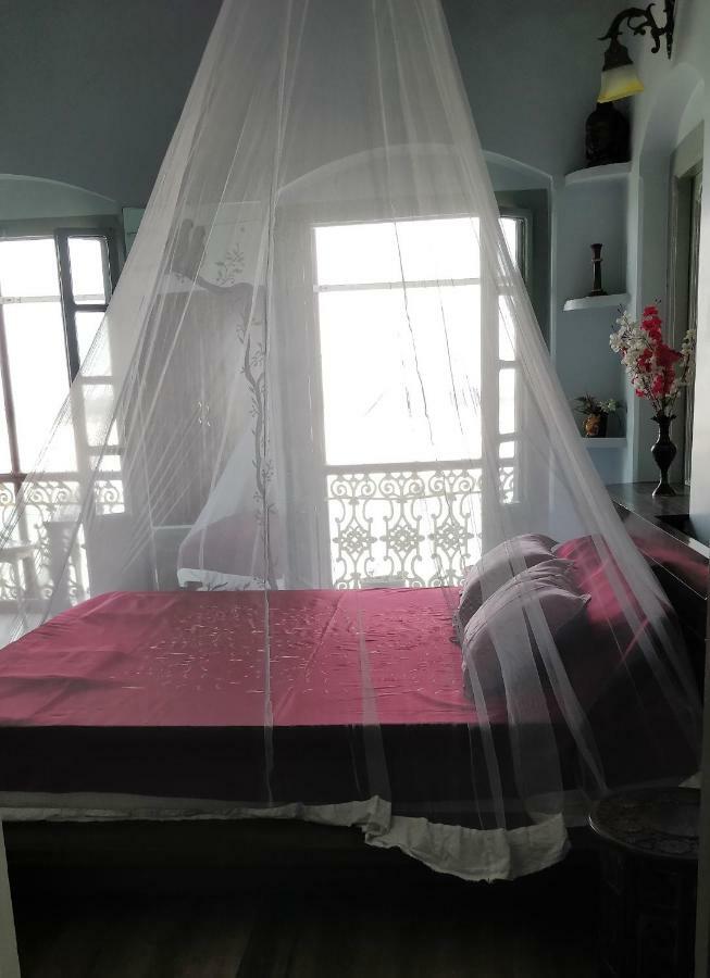 Shiva Ganges View Guest House Varanasi Bagian luar foto